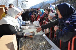 Bursa'daki Rizeliler Hamsi Festivalinde Buluştu