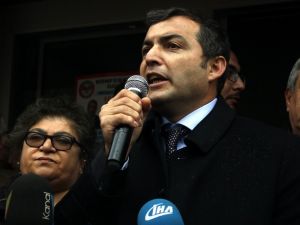 Ak Parti’li Vekile Yumruk Atan Vekilden Komik Savunma