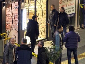 Silahlı Şahıs Lokantada 5 Kişiyi Rehin Aldı