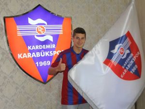 Bliznichenko İmzayı Attı