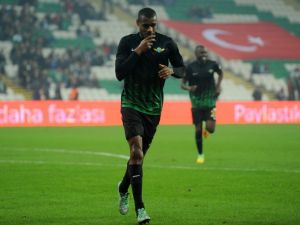 Kupanın Kralı: Ricardo Vaz Te