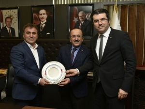 Başkan Gümrükçüoğlu, Gümüşhane’de Bir Dizi Ziyarette Bulundu