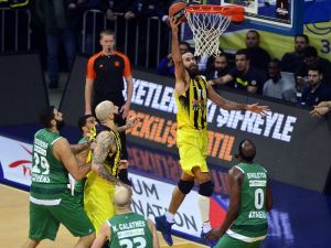 Fenerbahçe Yunan Ekibi Devirdi