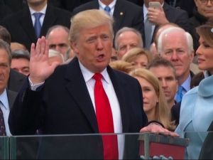 Trump Resmen Abd Başkanı