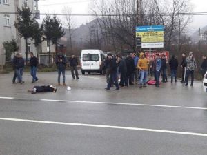 İnsanlık Ölüyor, Onlar Fotoğraflıyor