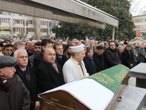 Meral Akşener’in Ağabeyi Son Yolculuğuna Uğurlandı