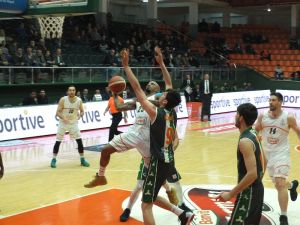 Banvit Giresun’u Farklı Yendi
