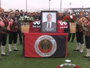İlhan Cavcav Son Yolculuğuna Uğurlanıyor