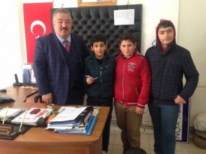 Hopalı Çocuklardan Vatandaşlık Örneği