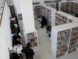 Kütüphaneler Teknolojiye Boyun Eğmiyor