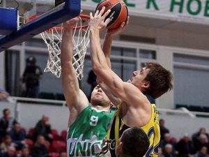 Fenerbahçe Rus Rakibini Devirdi