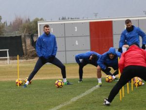 Mustafa Yumlu Yeni Takımıyla İlk İdmanına Çıktı