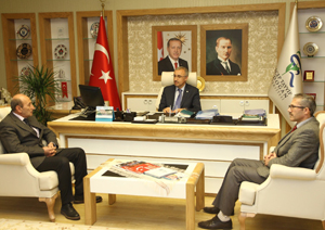 Meteoroloji Bölge Müdürü Ceylan, RTEÜ Rektörü Karaman’ı Ziyaret Etti