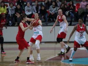 Bellona Agü Sahasında Kazandı