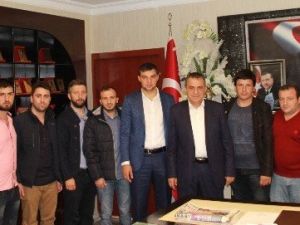 Yomra Ak Parti Gençlik Kollarından Başkan Sağıroğlu’na Teşekkür Ziyareti