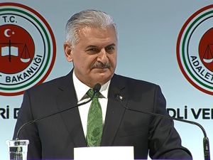 "Hız Trafikte Felakettir, Yargıda İse Berekettir”