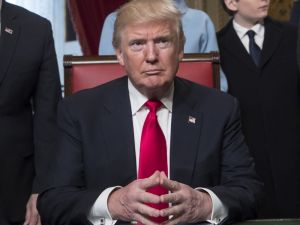 Trump’tan Meksika’ya Yüzde 20 Vergi