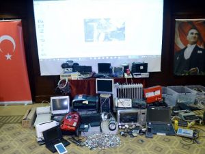 Elektronik Atıklar Ağaca Dönüştürülüyor