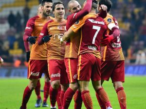 Tt Arena’da İlk Yarıda 4 Gol
