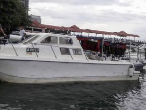 Malezya’da Turist Gemisi Battı