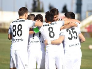 Manisaspor Ümraniyespor’u 5’ledi