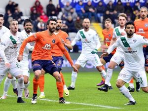 Medipol Başakşehir 90+4’te Kazandı