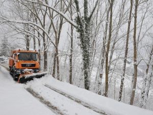 Trabzon Büyükşehir Belediyesi Şehrin Her Noktasında Kar Mücadelesine Devam Ediyor
