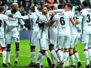 Kartal Farka Uçtu