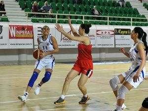 Bornova Beckerspor Farklı Yendi