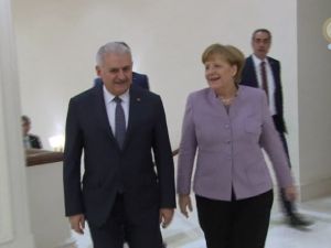 Merkel Çankaya Köşkü’nde