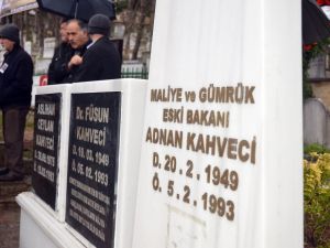 Adnan Kahveci Kabri Başında Anıldı
