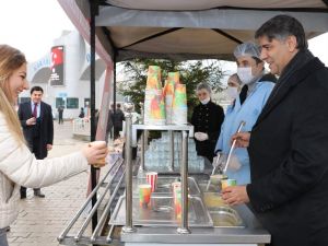 Üniversite Öğrencilerine ’Hoşgeldiniz’ İkramı
