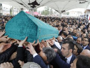 Bakan Soylu’nun Amcası Son Yolculuğuna Uğurlandı
