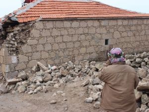 Ayvacık’ta Okullar Tatil Edildi