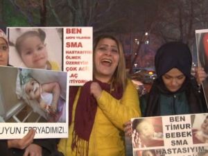 Sma Hastası Çocukların Annelerinden Eylem 