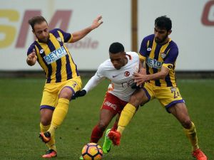 Galatasaray’dan 4 Gollü Prova