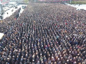 Karabüklü Şehidi 10 Binler Uğurladı