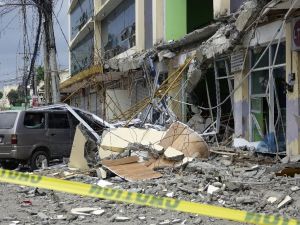 Filipinlerde 6.5 Büyüklüğünde Deprem: 15 Ölü