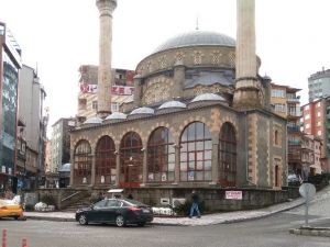 Rize’de Hırsızlar Camiye Dadandı