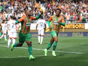 Alanyaspor Farklı Kazandı