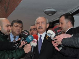 Kılıçdaroğlu, Saldırıya Uğrayan Başörtülü Kızı Ziyaret Etti