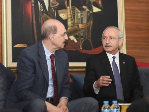 Kılıçdaroğlu, Gazeteci Hüsnü Mahalli İle Bir Araya Geldi