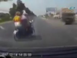 Alışveriş Yolunda Feci Kaza