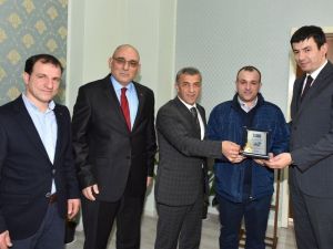 Trabzon’da Ayın Şoförleri Plaketlerini Aldı