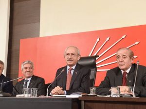 Kılıçdaroğlu, Hayır Platformu Üyeleriyle Biraraya Geldi