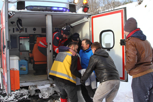 KOAH Hastası, Paletli Kar Ambulansıyla Hastaneye Ulaştırıldı