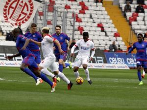 Eto’o 3’lük Attı!