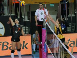 Vakıfbank: 3 - Eczacıbaşı Vitra: 0
