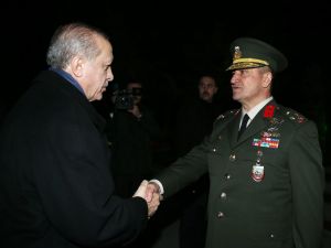 Erdoğan 2. Ordu Komutanlığını Ziyaret Etti