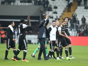 Akhisar’a Bu Kez Puan Kaptırmadı